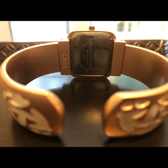 Watch - Picture 6 of 7